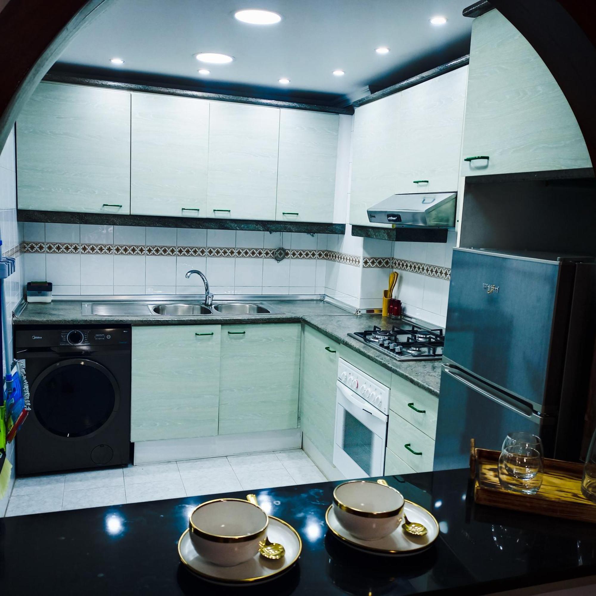 Moderne Appartement Au Plein Centre-Ville En Face Hilton & La Gare De Train Tgv Avec Climatisation Tanca Dış mekan fotoğraf